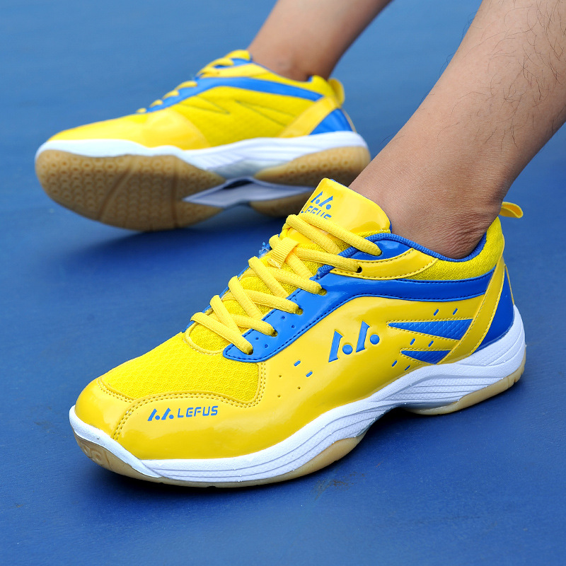 Nowe buty do badmintona Profes – Badminton Umpire recenzja i cena